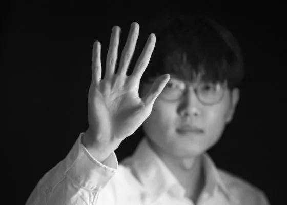 喵小吉塞尾巴的视频
